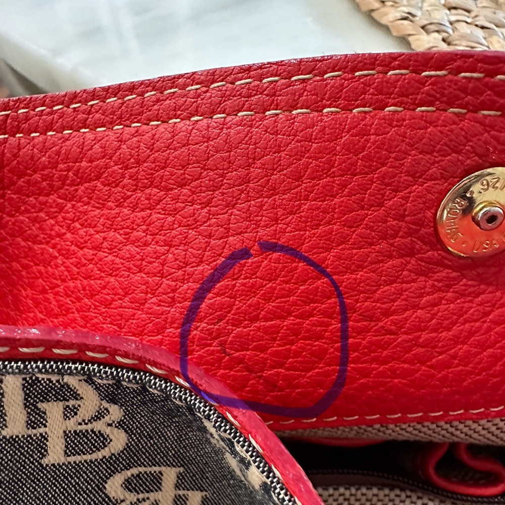 Dooney and Bourke handbag in excellent shape - Picture 8 of 9